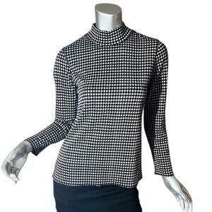 Chico’s Zenergy 0, Women’s Size Small Houndstooth Mock Neck Soft Stretch Top